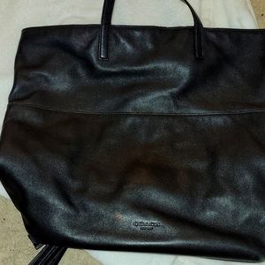 Coach leather black tote bag excellent condition